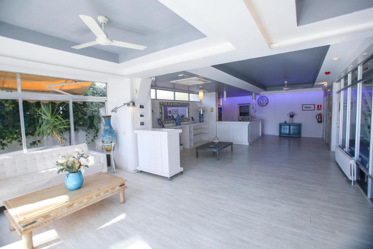 Solvi Hotel - Adults Only Виланова-и-ла-Желтру Екстериор снимка