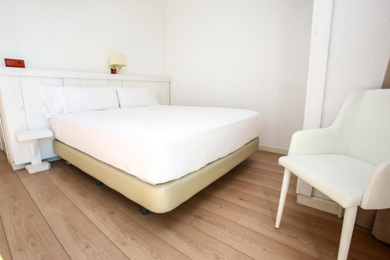 Solvi Hotel - Adults Only Виланова-и-ла-Желтру Екстериор снимка