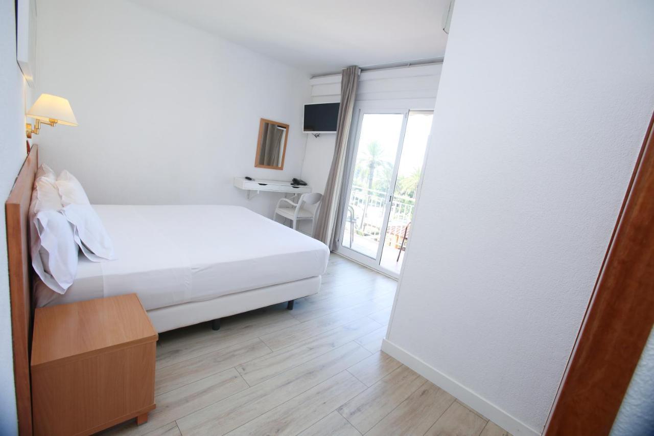 Solvi Hotel - Adults Only Виланова-и-ла-Желтру Екстериор снимка