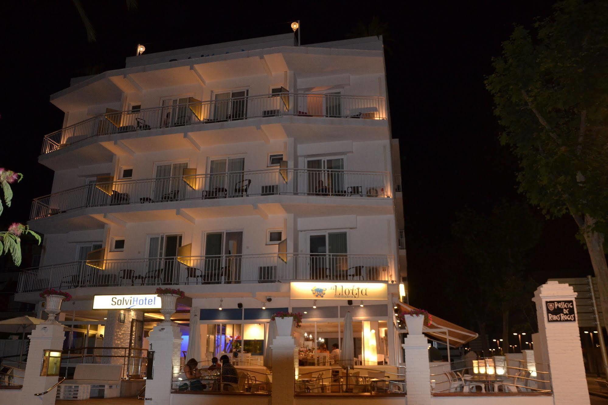 Solvi Hotel - Adults Only Виланова-и-ла-Желтру Екстериор снимка