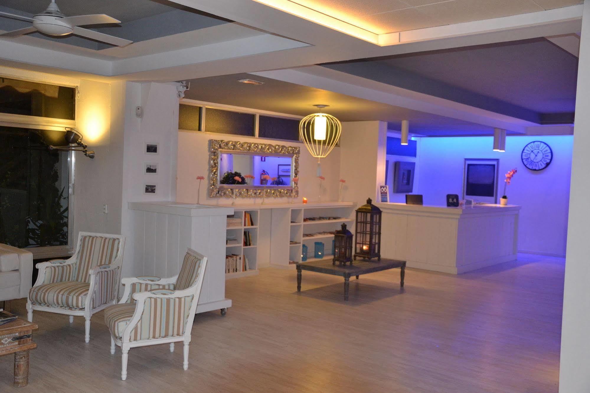 Solvi Hotel - Adults Only Виланова-и-ла-Желтру Екстериор снимка