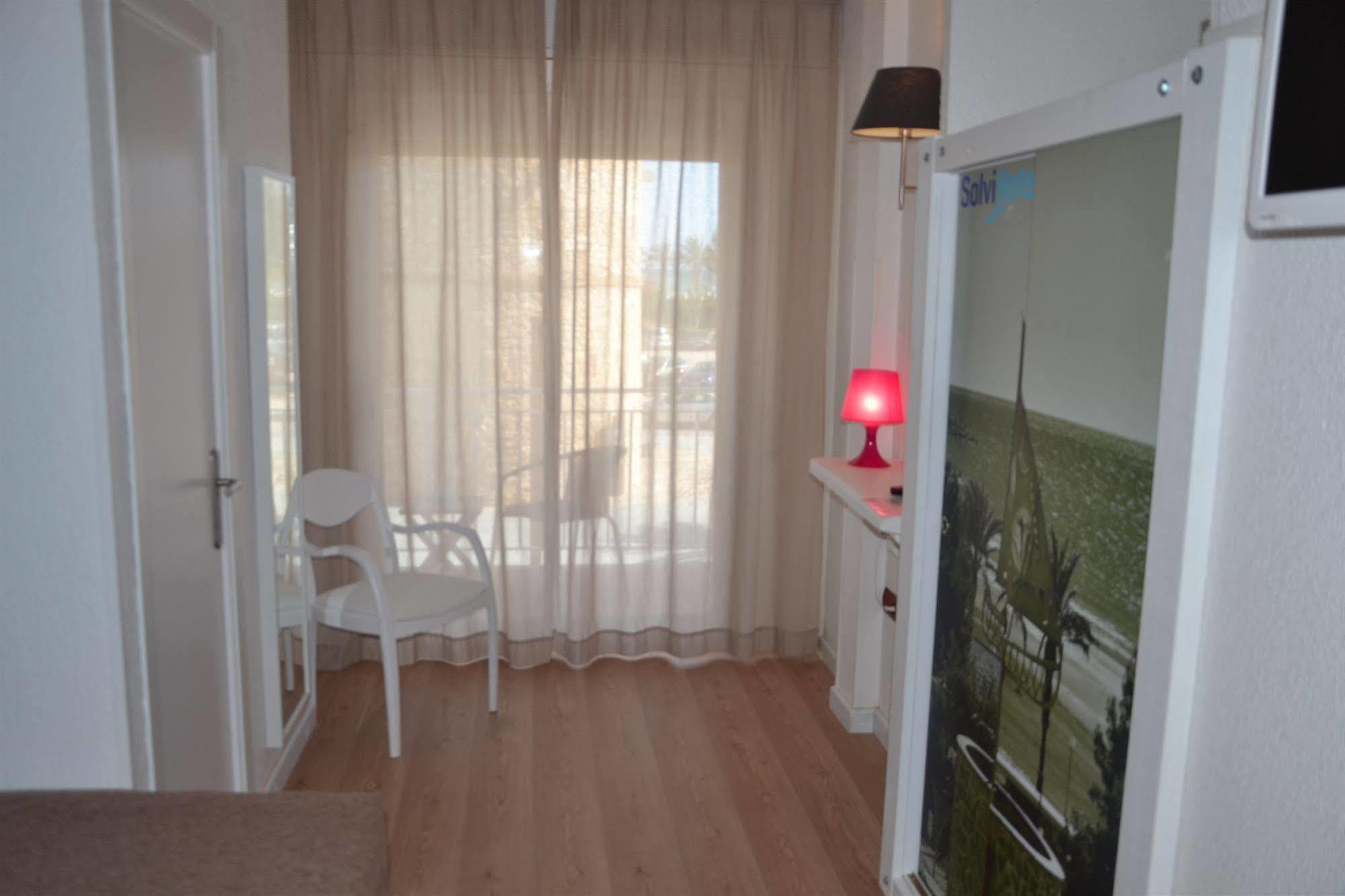 Solvi Hotel - Adults Only Виланова-и-ла-Желтру Екстериор снимка